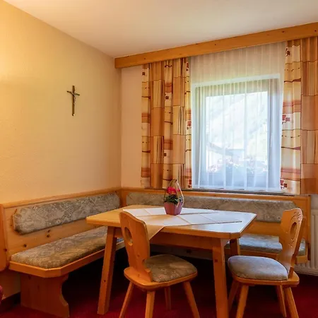 Haus Klaudia Gstrein Längenfeld Exterior foto