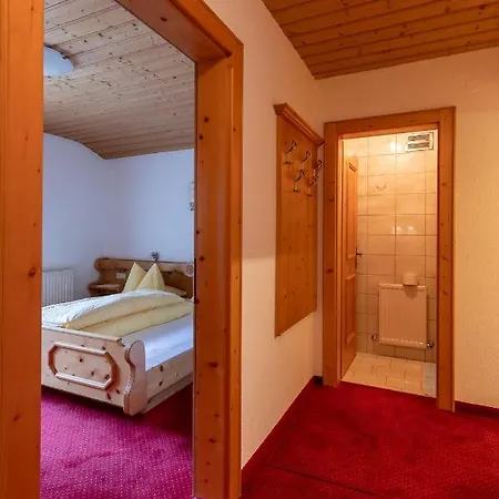 Haus Klaudia Gstrein Längenfeld Exterior foto